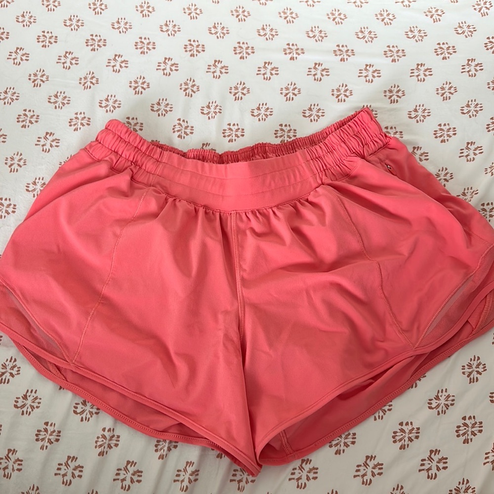 Lululemon hotty hot 4 inch regular rise— RASPBERRY CREAM